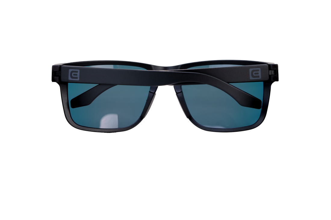Triton (Black/Red)